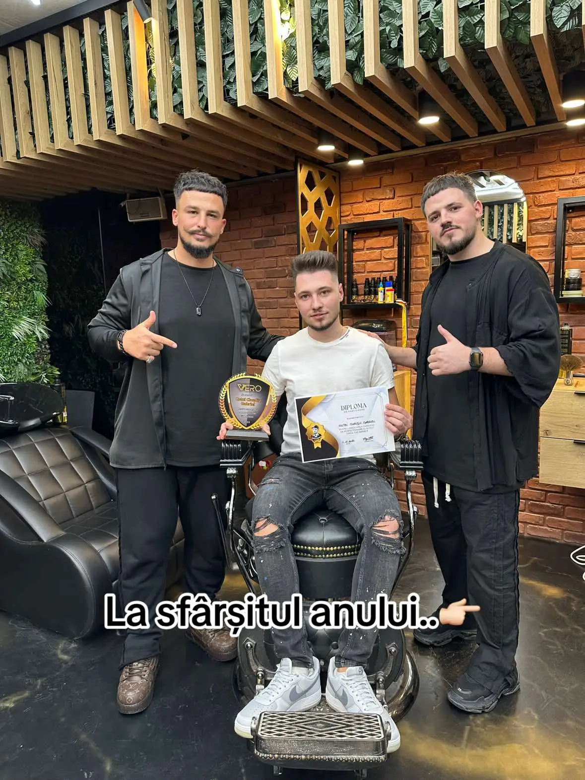 #ClaudiuGabriel #BarbershopBucuresti #Bucuresti #MERO #programari #SaloaneInfrumusetare #programarionline #barbershop #MEROprogramari #tunsBucuresti #tuns #frizerie #fade #BarberBucuresti