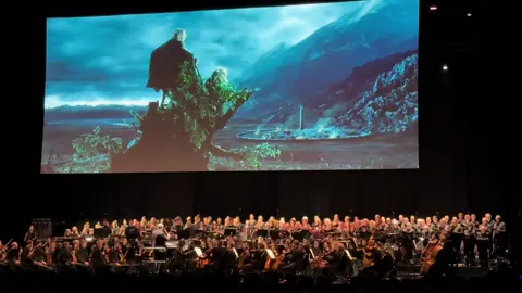 #lordoftherings #twotowers #lordoftheringsinconcert #concert #orchestra #lastmarchoftheents 