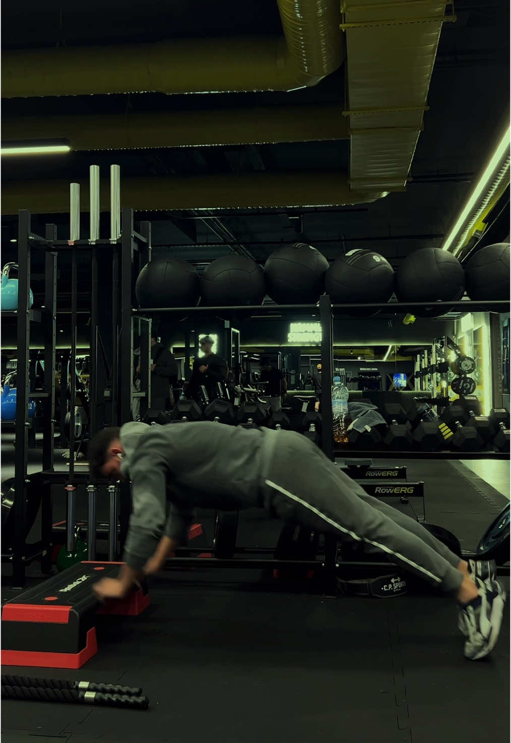 Gymbro trying my fullbody workout 🔥 #fyp #gym #goodvibes #gymrat #gymmotivation #fitnessparkofficiel #fitnessparkcarrousel #rabat #carrousel #morocco 