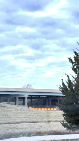 @Shane Jackson #fyp #bigrig #largecar #trucker #chrome #dieselpower #bigtrucks #trucking #trucksoftiktok #trucklover #truckerlife #trucktok #trucks #peterbilt #379 #379peterbilt #379pete #379largecar #peterbilt379 #reefer #reefergang #reeferhauler #618 #rabbitriverboys 