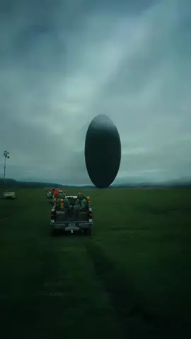 A Chegada (2016) Direção: Denis Villeneuve Onde assistir: Disponível para aluguel em @primevideobr #achegada #teoriacinematografica #primevideobr #denisvilleneuve #jeremyrenner #amyadams