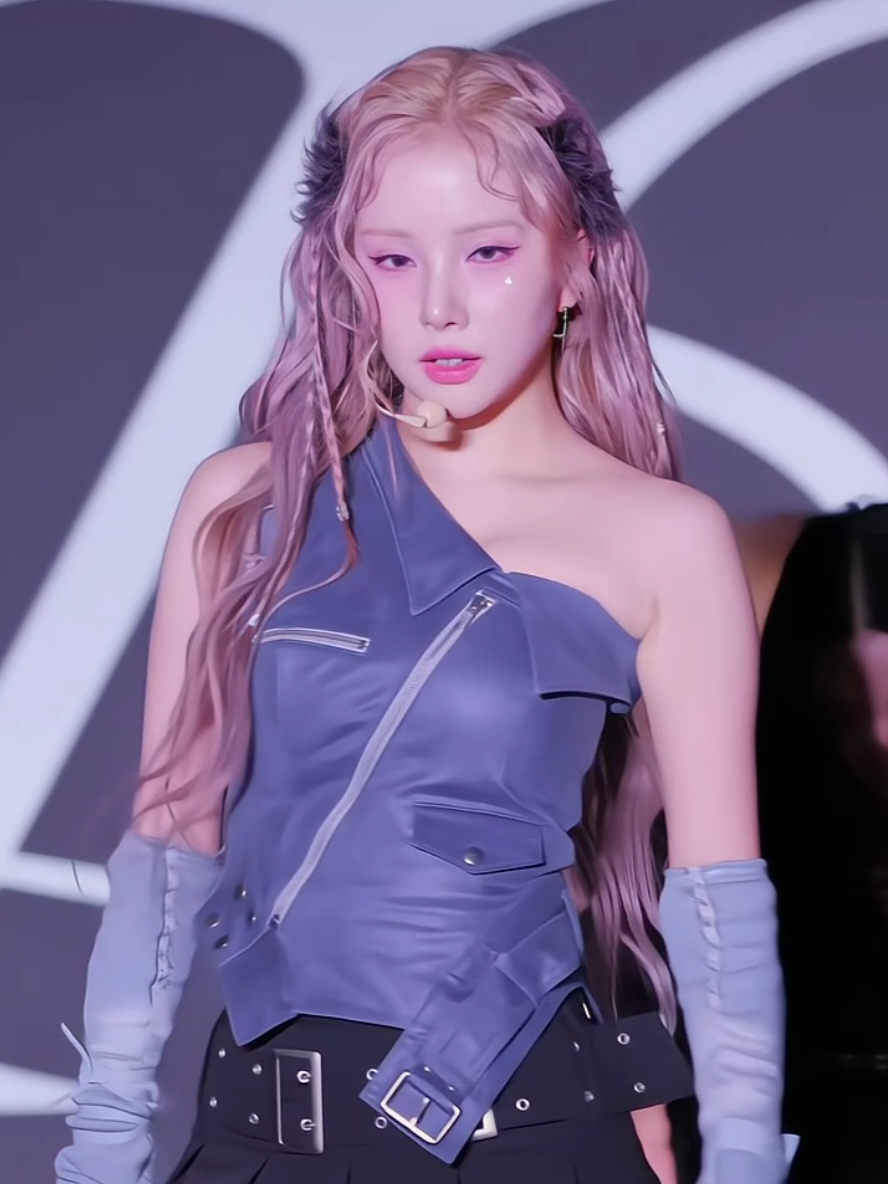 eunha fancam #eunha #fancam #fancams #fyp #viral #trending #seu1g #kpop #gfriend #viviz 