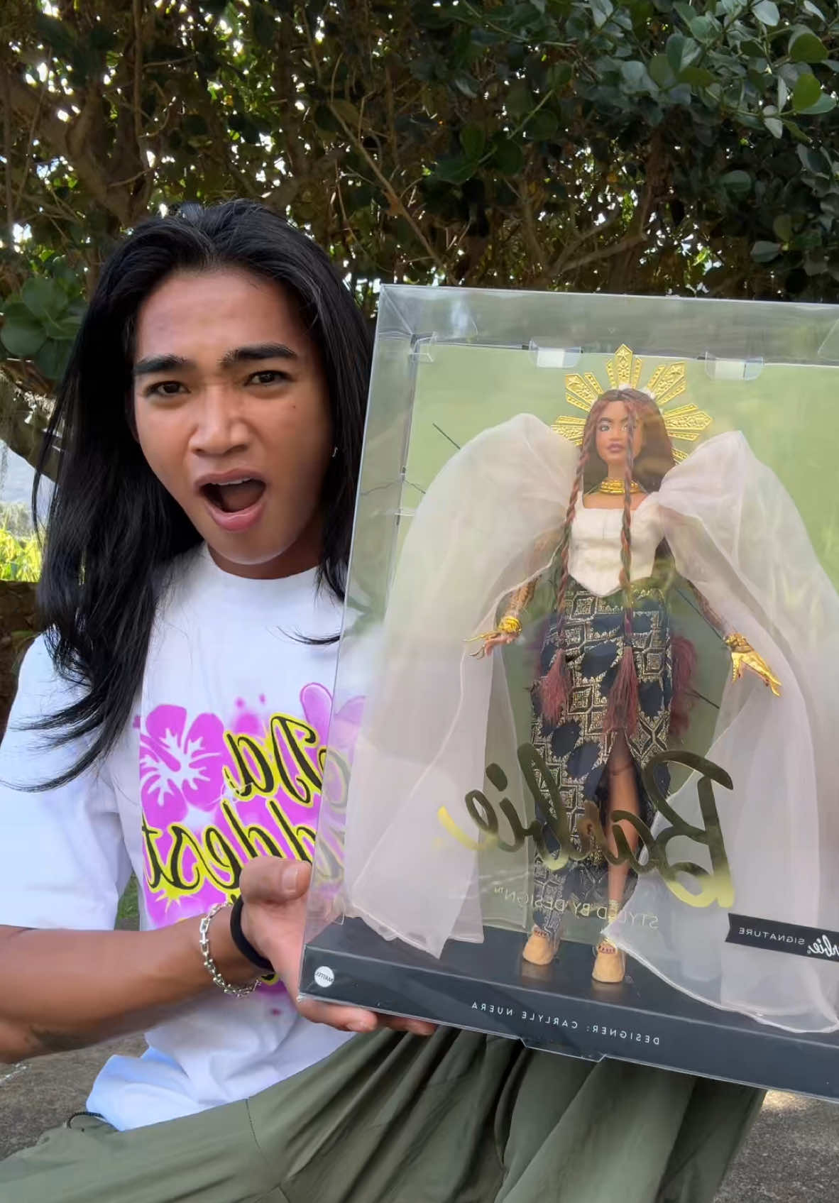 You guys !!! I got The Filipino Barbie desined by Carlyle Nuera 🇵🇭❤️ i love it sooo much 