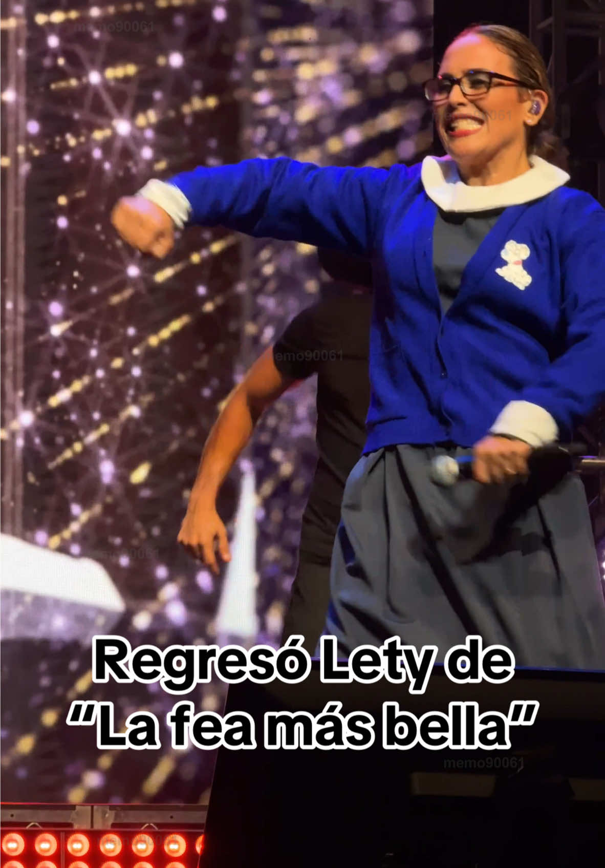 Regresó Leticia Padilla Solís de “La fea más bella” para Las Angélicas Show! #leticiapadillasolis #lafeamasbella #angelicavale #novelas #elclubdelasfeas #bandaelrecodo #angelicamaria #josejose #parodias #imitacion #actriz #fyp #parati #viral #lasangelicasshow 