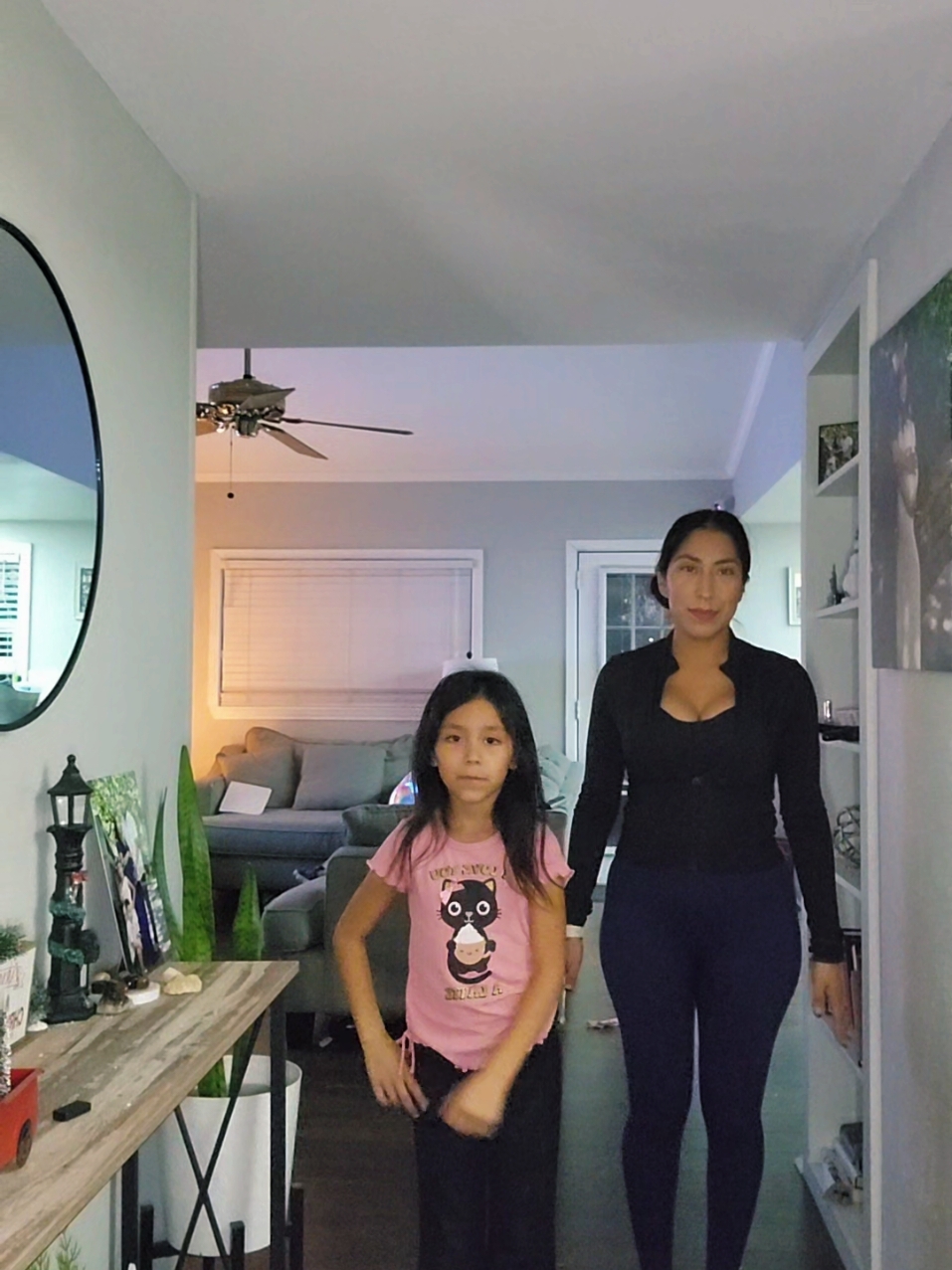 Waiiit!!! a little shyness but hey 🫣💕 #wait #dance #minime #dancetrend  #creatorsearchinsights #dancechallenge 