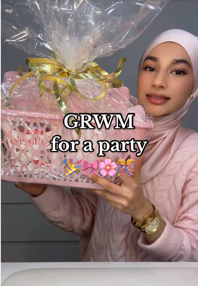 (khadija if you see this ily💗)                          GRWM for an all girls party🎁🌸🎉🎀                                                                       .                                                        #burrbasket #giftidea #grwm #grwmmakeup #giftideas #grwmroutine #grwmforaparty  #getreadywithme #makeup #fyp           @Sol de Janeiro @Valentino.Beauty @KIKO Milano @maccosmetics              