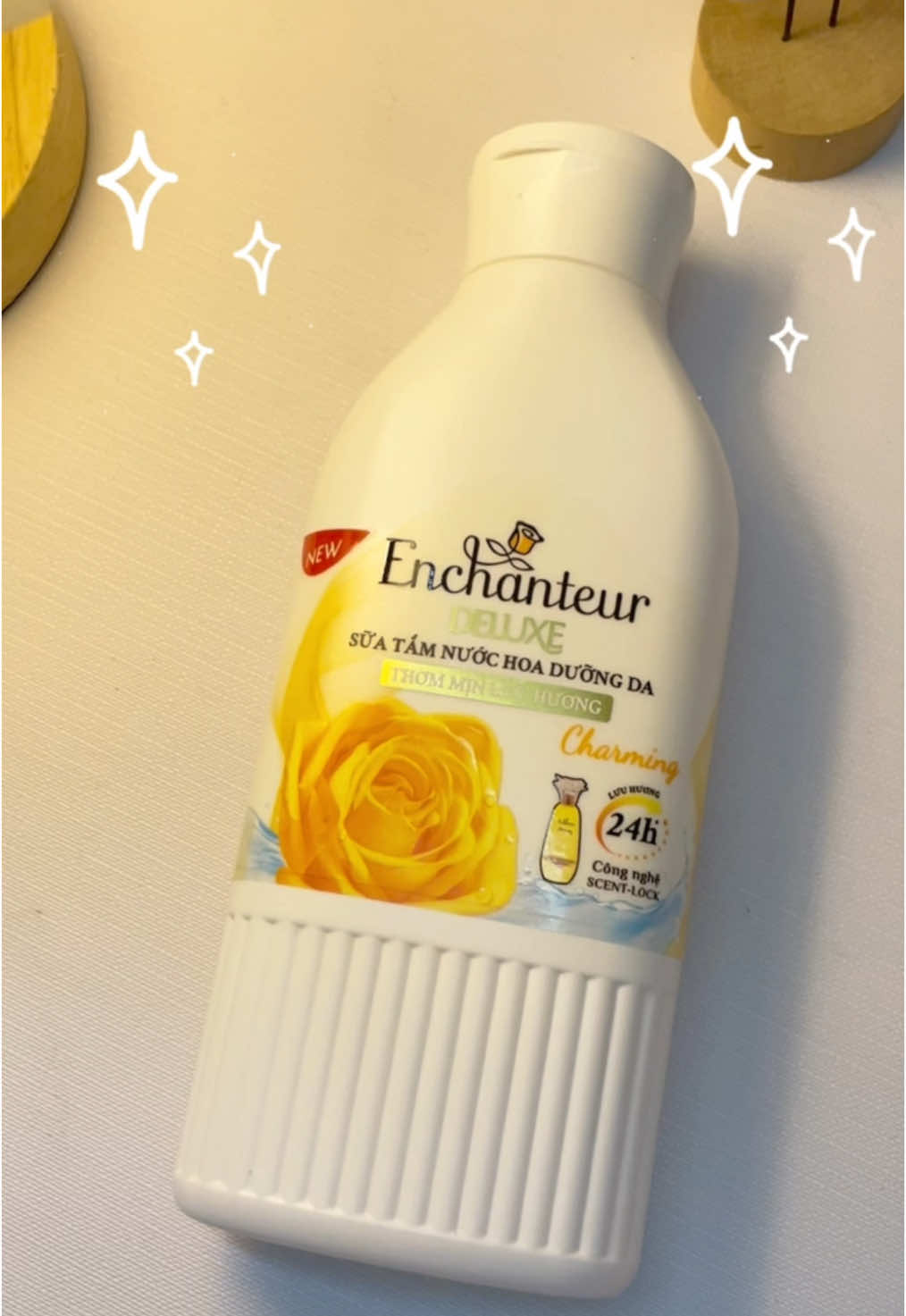 Hầu như nhà ai cũng từng có em sữa tắm này #unboxing #suatam #suatamenchanteur #enchanteur 