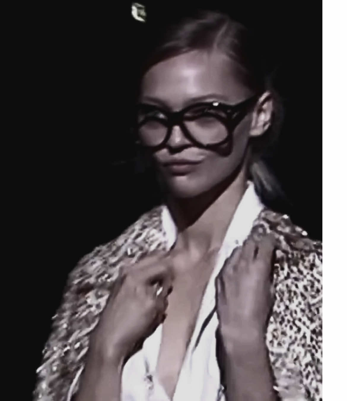 her face. #sashapivovarova #modeling #fyp #models #slavicdolls #brazilian 