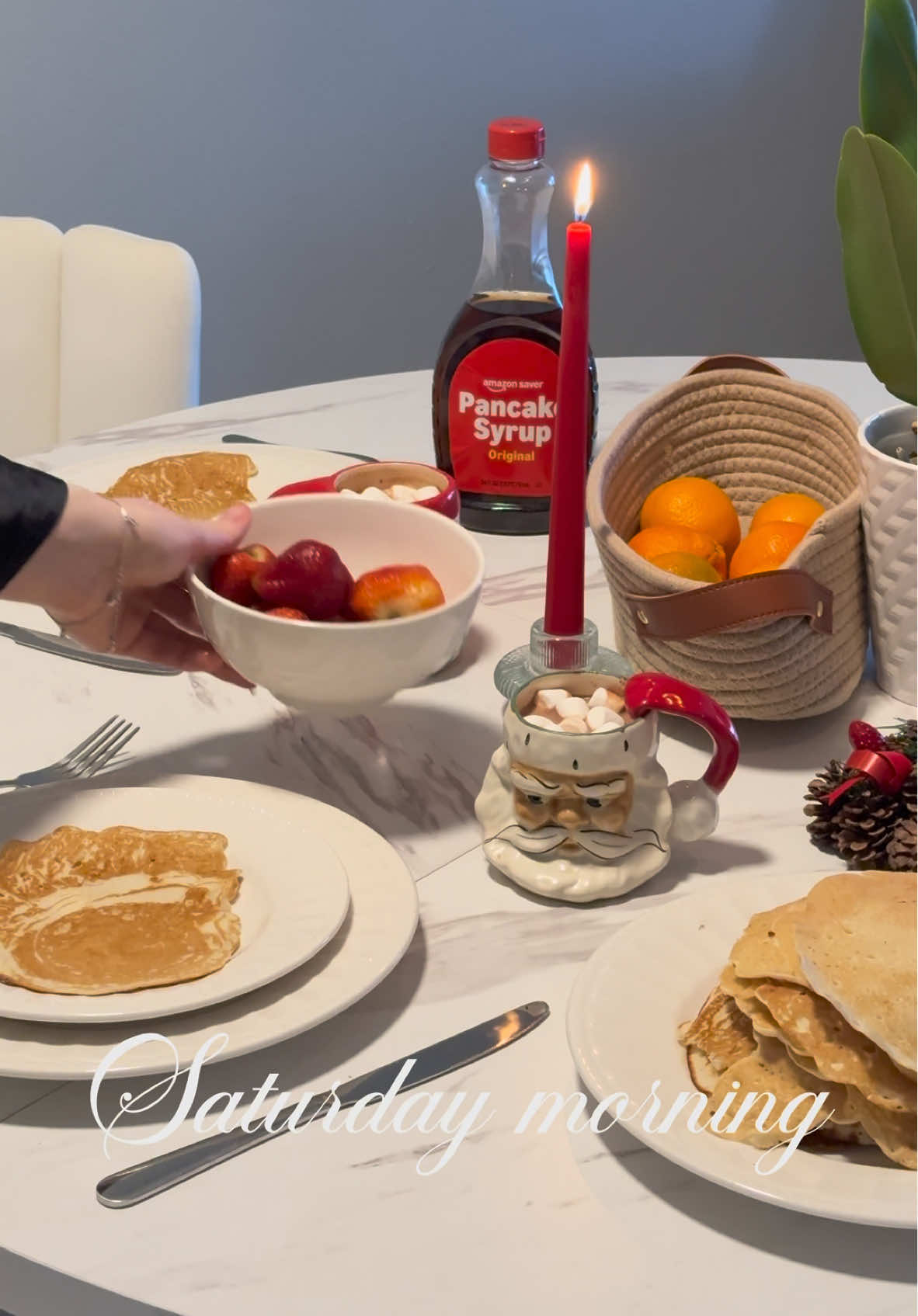 Our cozy Saturday morning routine 🤍✨☁️🥞 My pancake mix is from amazon and syrup as well. Pancake mix - https://amzn.to/41Hvq4M. Syrup- https://amzn.to/41GHwuZ  #creatorsearchinsights #morningroutine #morning #breakfast #pancakes #christmas 