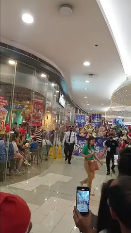 Christmas Parade at SM Mall #christmas #parade #sm #mall #mascott #disneycharacters