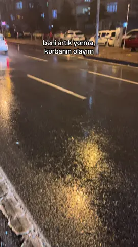 ☔️🤍#kesfetbeniöneçıkart #kesfetteyiz #kesfet #kayseri #fypp #yagmur #story 