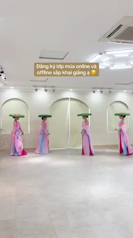 😚 Lớp múa mashup Kén cá chọn canh + Theo em về nhà siêu hay ạ 😚 #lopmuafevery #feverydancestudio #biendaohonganh #trangphucbieudienfevery 
