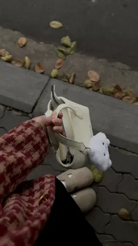 Phải mua liền vì nó đang r.ẻ đó huhu #tuixach #tuixachmini #tuixachxinh #betuhiriviu 