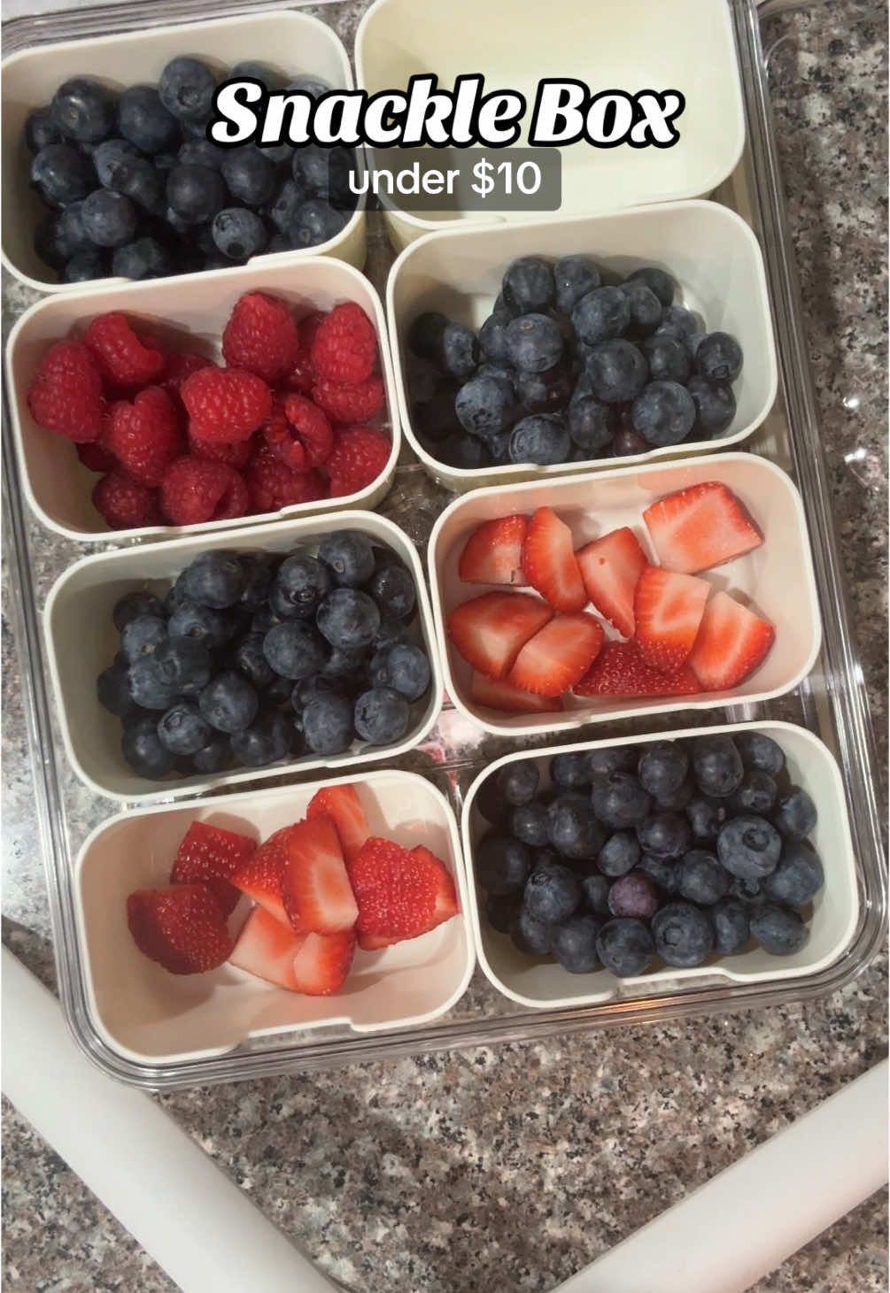 How cute is this snackle box?! this snackle box is perfect for snacks and meal prep! #snacklebox #snackleboxideas #snackbox #MomsofTikTok #momlife #momtok #snackideas #snackhacks