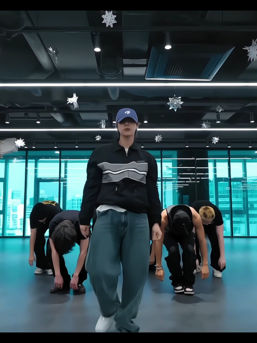 King 👑 #ten #wayv #nct #tenlee #dance 