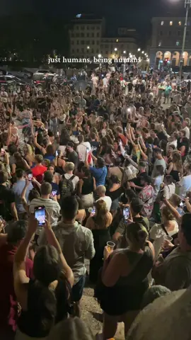 And sometimes you just have to dance it out! 🪩💃🏽 #dance #italy #danceitout  #happy  #fyp 