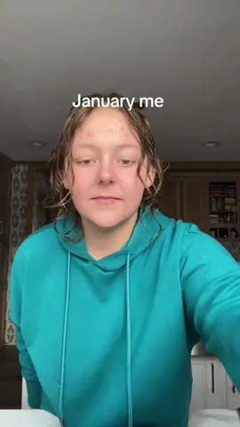 So much has happened in a year! And im so proud of what ive accomplished and what this new year will bring. For now my goals consis of caring for myself unconditionally! #january #december #transformation 