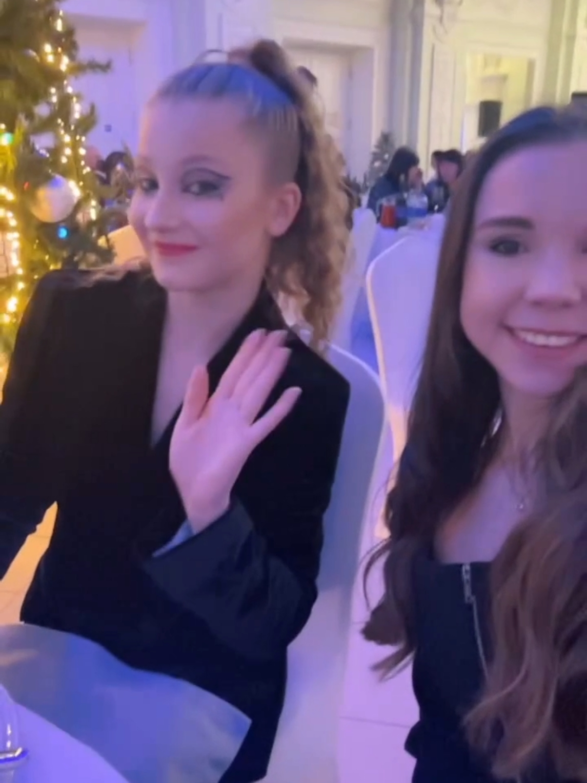 Cena Gala Cierre Año Equipo Patinaje Ruso  💫🤩🥰 #vasilisakaganovskaya  #maximnekrasov  #patinajeartistico  #dancer  #russia 