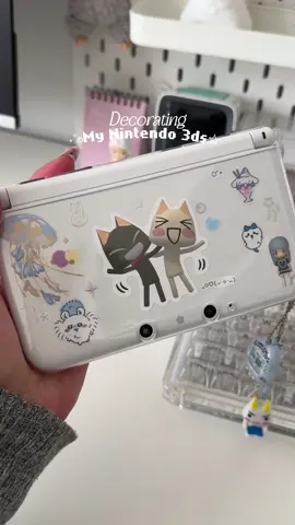 I LOVE IT!꒰ᐢ. .ᐢ꒱₊˚⊹ It was a Christmas gift to myself🤍 . . . . . #3ds #consolegaming #nintendo3dsxl #decorideas #desk #trinkets #aesthetic #console #explore #Vlog #kawaii #toroinoue #anime #cinnamoroll #sanrio #nintendo #retrogaming #nostalgic 