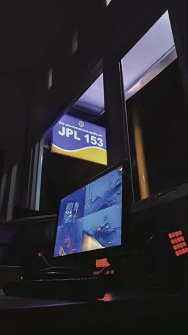 Okeh coro nggo bahagia, salah sijine ngeculke uwong sing nyia-nyiake kowe🤗😊 #TikTokAwardsID #estetikeditlerfalan #fypシ #drivermuda #fypシ #likes #romanticsong #sadvibes🥀 #likeaboss #jagamalamsenin 