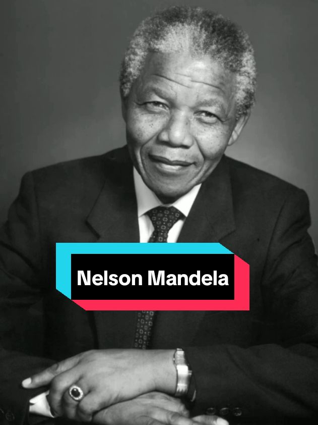 Nelson Rolihlahla Mandela (pengucapan Xhosa: [xoˈliːɬaɬa manˈdeːla]; 18 Juli 1918 – 5 Desember 2013) adalah seorang revolusioner antiapartheid dan politisi Afrika Selatan yang menjabat sebagai Presiden Afrika Selatan sejak 1994 sampai 1999. Ia adalah orang Afrika Selatan berkulit hitam pertama yang memegang jabatan tersebut dan presiden pertama yang terpilih melalui keterwakilan penuh, dalam sebuah pemilu multiras. Pemerintahannya berfokus pada penghapusan pengaruh apartheid dengan memberantas rasisme, kemiskinan dan kesenjangan, dan mendorong rekonsiliasi rasial. Selaku nasionalis Afrika dan sosialis demokratik, ia menjabat sebagai Presiden Kongres Nasional Afrika (ANC) pada 1991 sampai 1997. Selain itu, Mandela pernah menjadi Sekretaris Jenderal Gerakan Non-Blok pada 1998 sampai 1999. #nelsonmandela #southafrica #fyp 