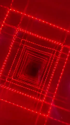 Se liga nesse lounge que montamos para 98fm no country festival 🤠 Combinamos mdf, puff, led neon, letra caixa em pvc e espelho infinito!! Trabalho mais focado na área de produção de letra caixa, mas se for um projeto que me desperte a vontade, damos um jeito de produzir 😂😂 Encomendas vias DM 📦 #countryfestival #ledneon #infinitymirror #espelhoinfinito #festival #lounge #sings #puff #decoracso #eventos #arquitetura 