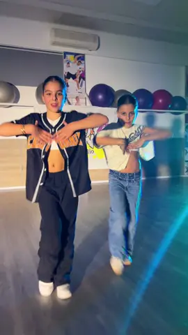 מה זהה🥵🔥#foryou #mydancers #mystudent 