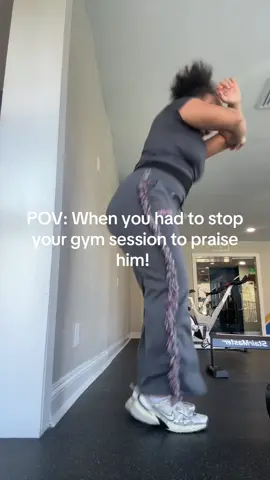 Praise him even in the gym #christiantiktok #churchtiktok #praisebreak #gymnastics #GymTok #fyp 