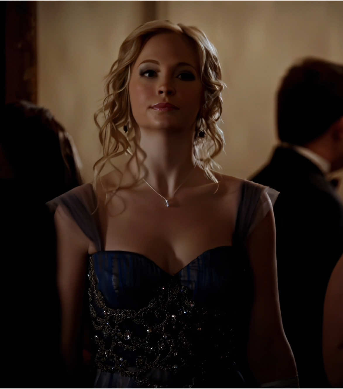 i’ll be watching you | #klaroline #klausmikaelson #carolineforbes #klarolineedit #tvd #tvdu #tvdedits #edit 