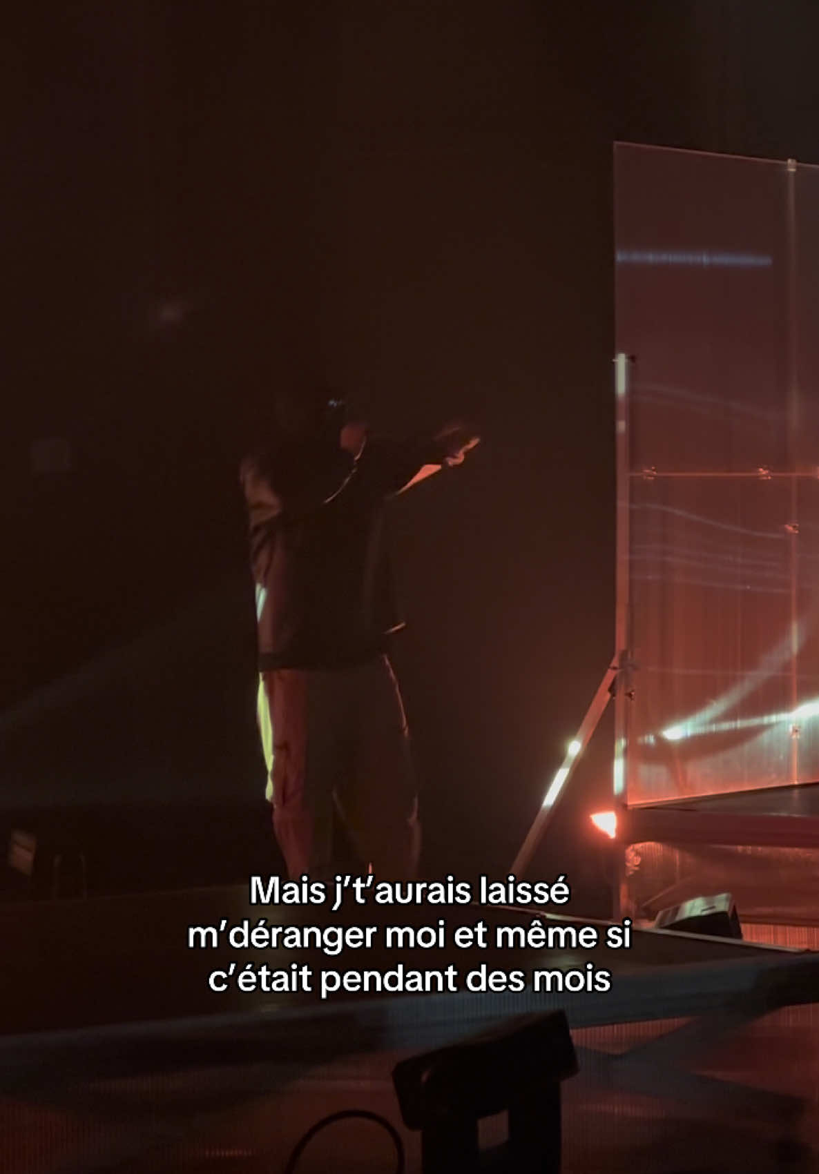 Et c’est pas facilement, qu’on a des sentiments  #houdi #contrelagalere #concerts #zenith #ldrds #rapfr #OnTour #fypシ゚ #pourtoi #fyp 