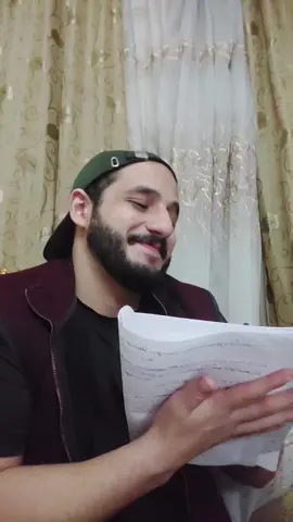 امي دخلت عليا وانا بذاكر..