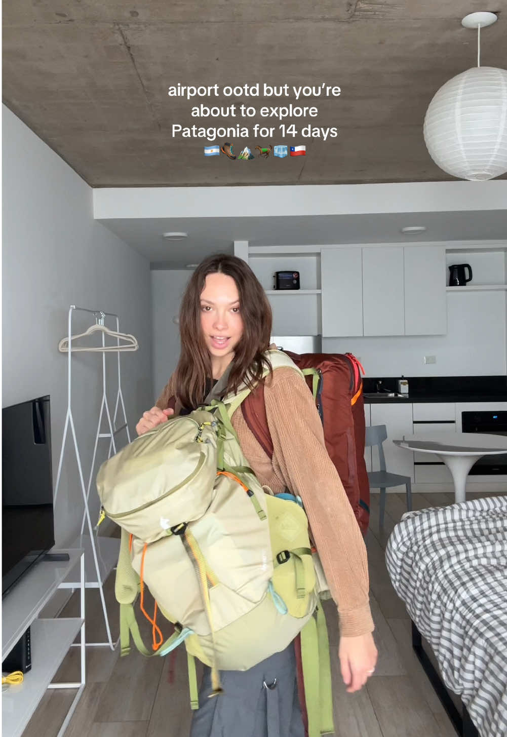 backpacks on DECK 🏔️🥾🇦🇷🌎 #patagonia #airportootd #airportfitcheck #airportfit #backpacktravel #backpackertravel 