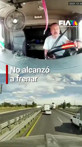 Un trailero no pudo frenar a tiempo y deshizo un automóvil. Este accidente fue en la carretera #Puebla - #Orizaba y dejo 2 muertos y 3 heridos. La información en #HechosDomingo. #Accidente #Trailer #Choque #Carretera #Automovil #Camión #Viral #Tendencia #FIA #AztecaNoticias #TikTokInforma #TikTokMeHizoVer #LoViEnTikTok