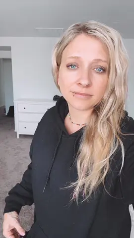 I have always wanted a cat that would hang out in my pocket 🤣 #catsoftiktok #cats #fyp #wlw 