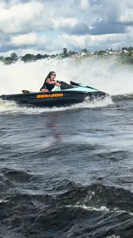 🩵 #fy #jetski #vivelavida 