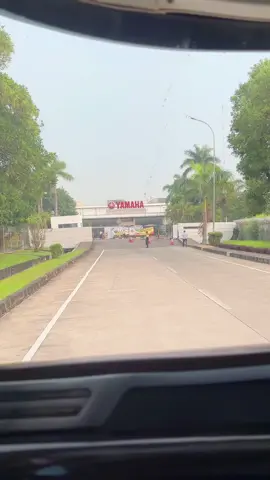 Selamat datang🤗#yamahaindonesia #fypシ゚viral #wj #yamahawj #kulipabrikcikarang #kulipabrikkarawang #Fy #f 
