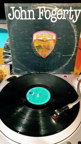 John Fogerty - Jambalaya #johnfogerty #jambalaya #Creedenceclearwaterrevival #rockandroll #vinyl #vinilo #classicrock 