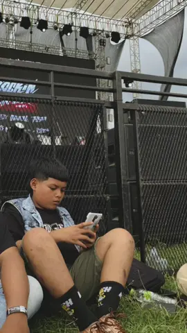 aku akan kembali 🦾#rockinsurabaya2024 #theclovesandthetobbaco 