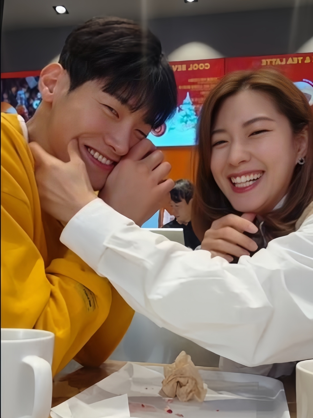 He fell first and harder, Finally end up together until now...🫠🤌🏻💗 | DATING SHOW REAL COUPLE #DivorcedSingles or #dolsingles  season 6 #YoungYoungCouple #heeyoung #jinyoung 