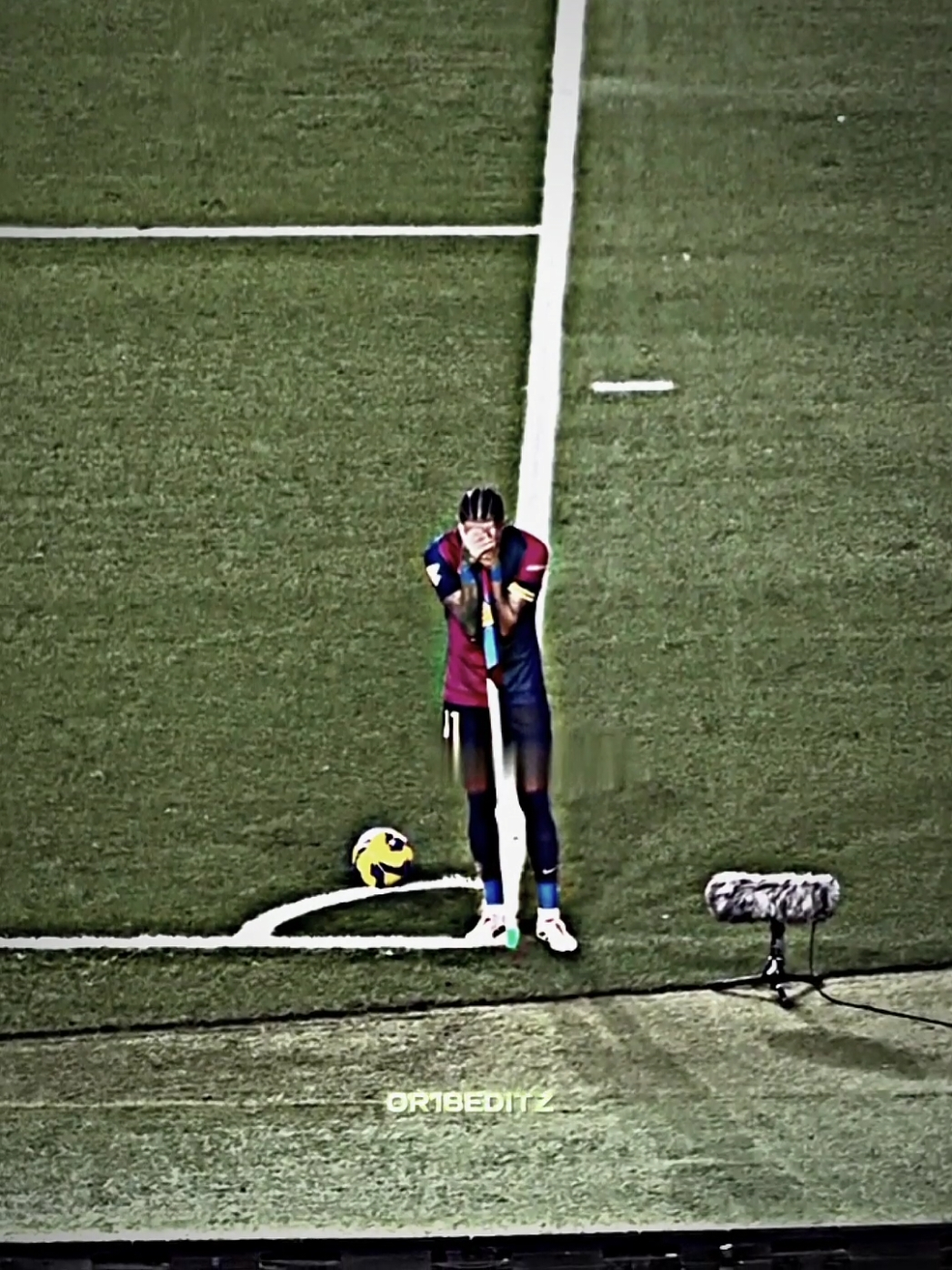 raphinha represents all of us 😔 #raphinha #barcelona #sad #edit #foru #الشعب_الصيني_ماله_حل😂😂 #footballedit #footballtiktok #laliga #football #championsleague 