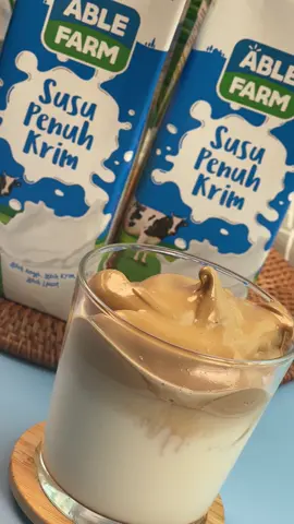 Jom buat dalgona kopi sebab ia mengingatkan pada vibe kuarantin dulu-dulu 😆😋 #AbleFarmMY #AbleDairiesMY #dalgonacoffee #Foodie #MakanLokal