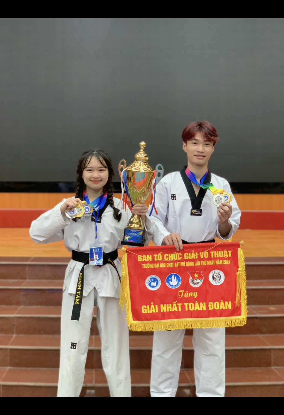 Thằng đệ bị out nét😂😂 @Tuấn Phong 🐧🥋 #taekwondoictu #minhtam #taekwondo 