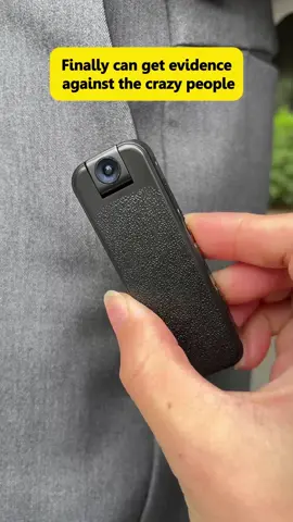 The police body camera we all need #policebodycam#bodycam#fyp#fypp#country#tactical #mini #body #camera #video #pic #audio #recording #motionsensor #treasurefinds #tiktokshopcybermonday #tiktokshopholidayhaul #christmas #christmasgift #christmasgiftideas #tiktokshopholidayhaul #spotlightfinds 