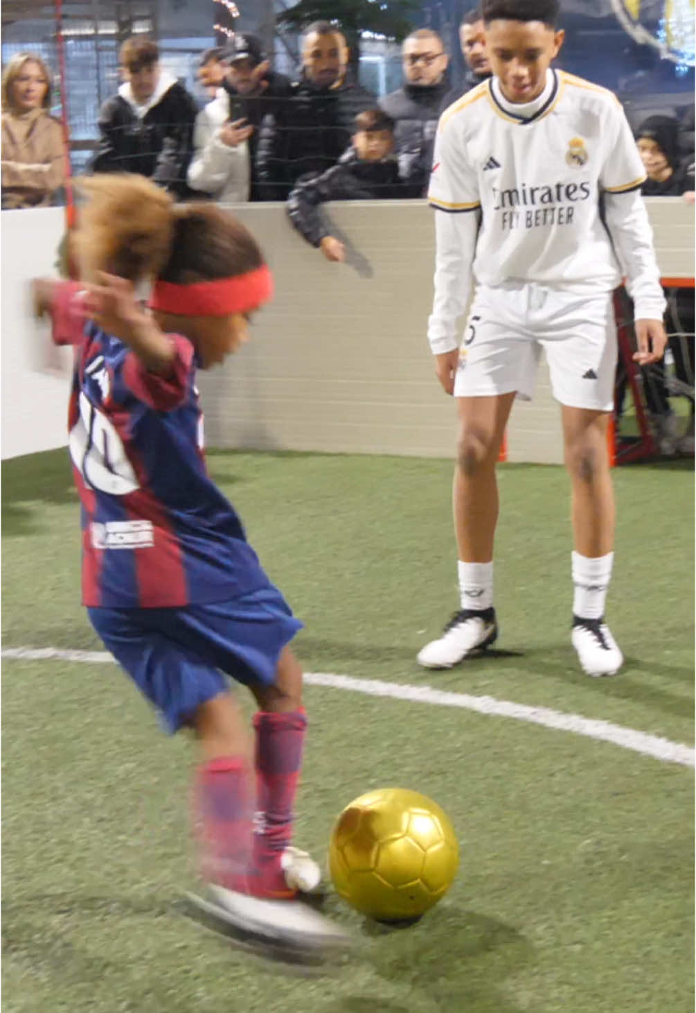 Tag @fcbarcelona 🔥🤯 @liam.monteiro29 is the new Ronaldinho jr 👀