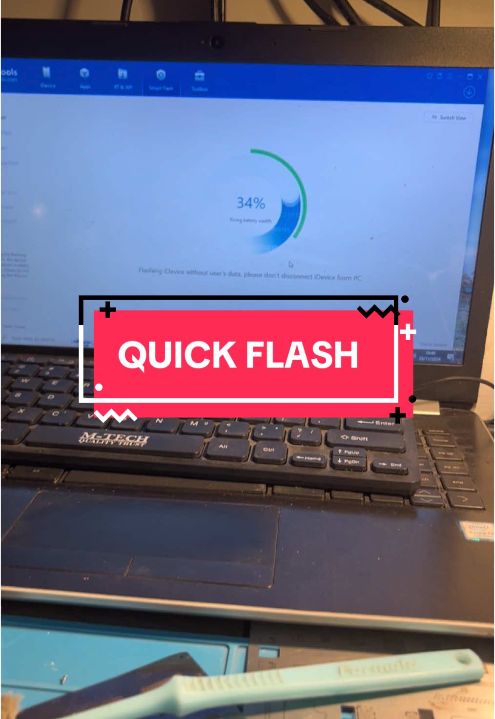 Proses Quick Flash Mode melalui 3utools. Untuk memunculkan Battery Health setelah BMS di swap. Jangan lupa untuk dicentang *Fix Battery ✅ pada saat proses Flashing. #servicehp #kotametro #teknisihp #lampung #iphonetricks #iphoneservice #serviceapple #batteryhealth #truetone #serviceiphone #iphonehacks 