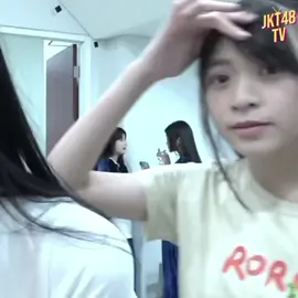 lucu banget Lily 🥰,sory levinya ke crop 🙏🏾 . . . . .#lilyjkt48 #jkt48lily #lilyforever🦖 #memberjkt48 #gen12jkt48 #jkt48 