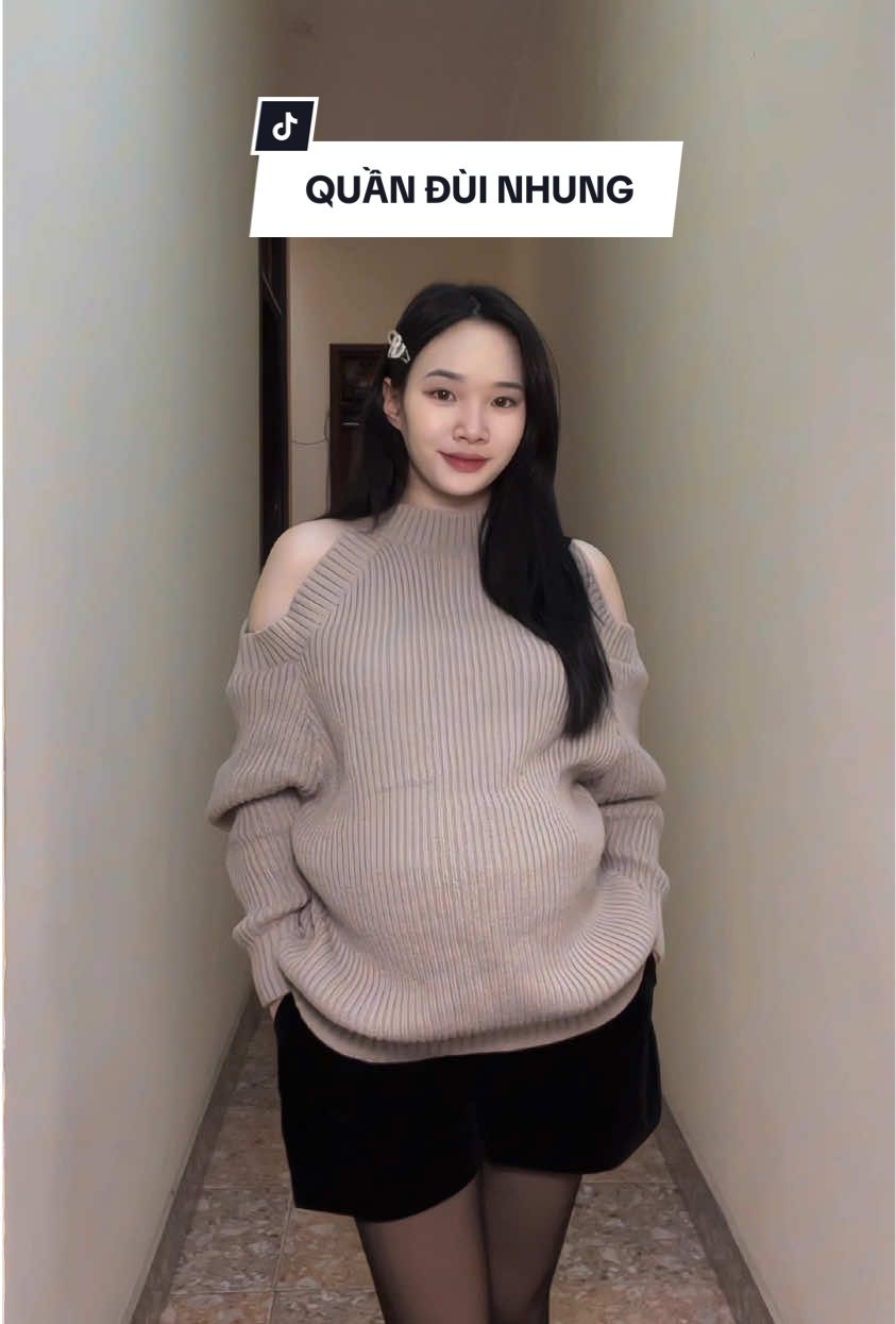 Quần đùi bầu nhung mặc tết hợp lý phết các mẹ nhỉ #xuhuong #viral #fyp #outfitideas #mebau #mebaumacgi 
