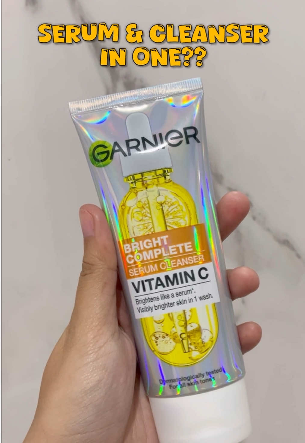 The newest product of @garnierph Vitamin C Serum Cleanser💛 #Garnier #GarnierVitaminC #SerumCleanser #FacialWash #skincare 