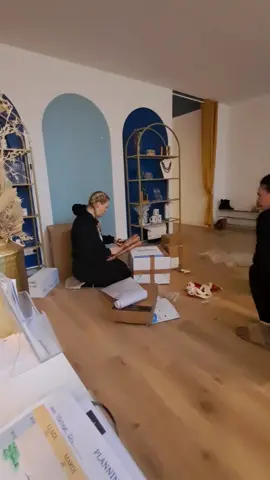 La Team My Yoga Training c'est avant tout une famille 🫶🏻 Un échange de partage, de bienveillance, de soutien, d'énergie solaire 🌟 Venez nous rencontrer au studio 🪷 #reims #yoga #myyogatraining #bienetre #myt #pourtoi #yogafrance 