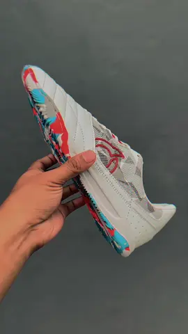 Jogosala crusher v2 menyala 🔥 #sepatufutsal #sepatu #ortuseight #futsalplayer #futsal #futsalindonesia 